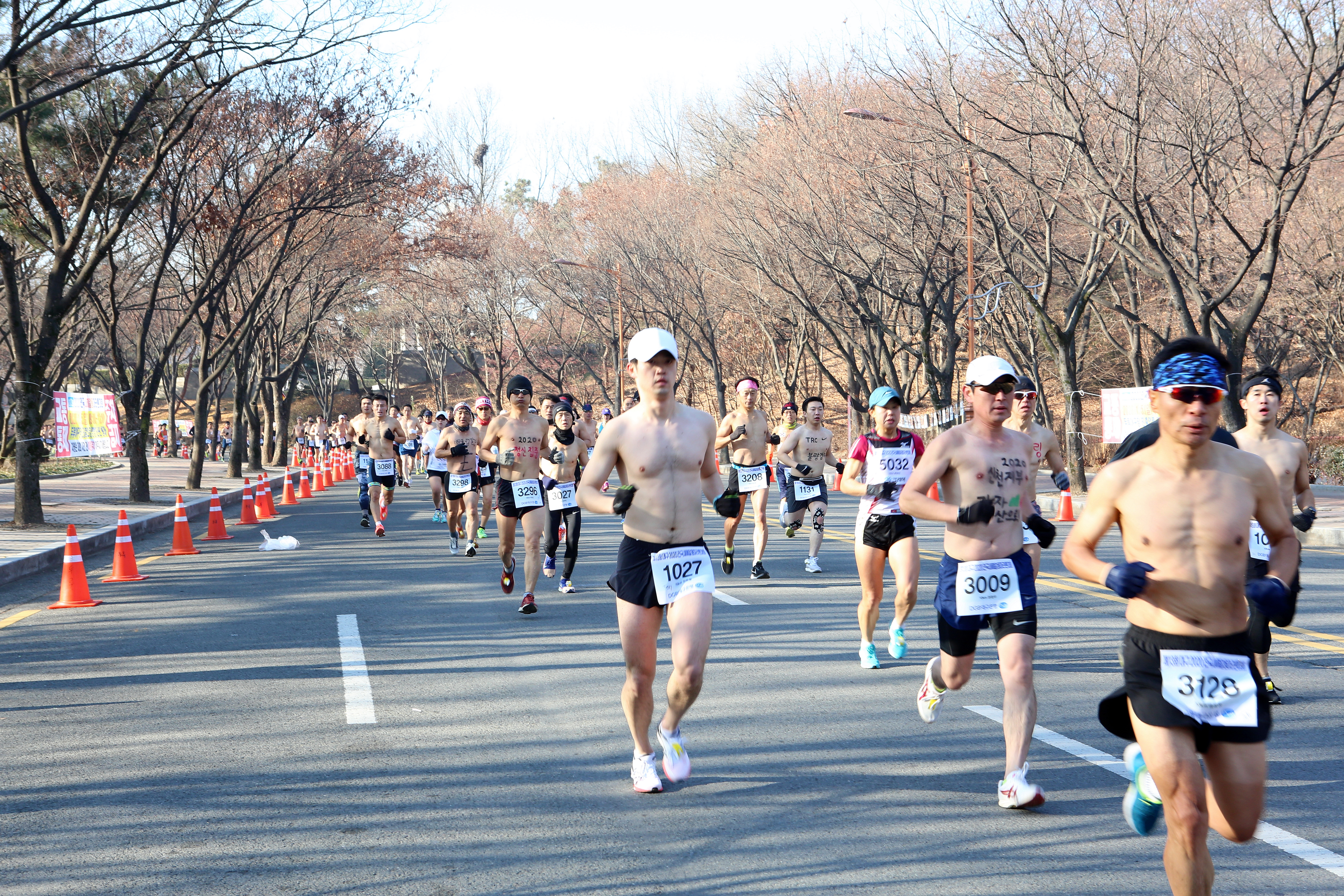 2020년 새해 알몸 마라톤대회 동영상 2부 